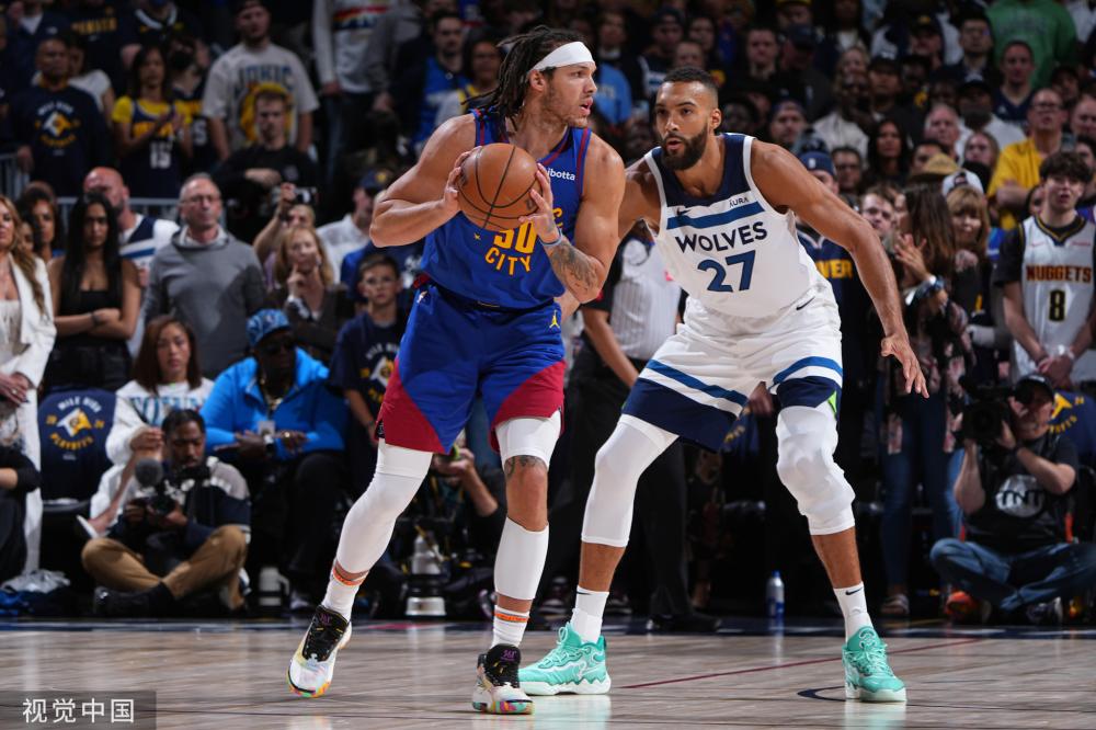 做出战术性 做出战术性