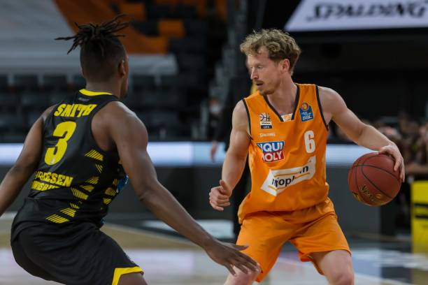 涯中不同阶 涯中不同阶