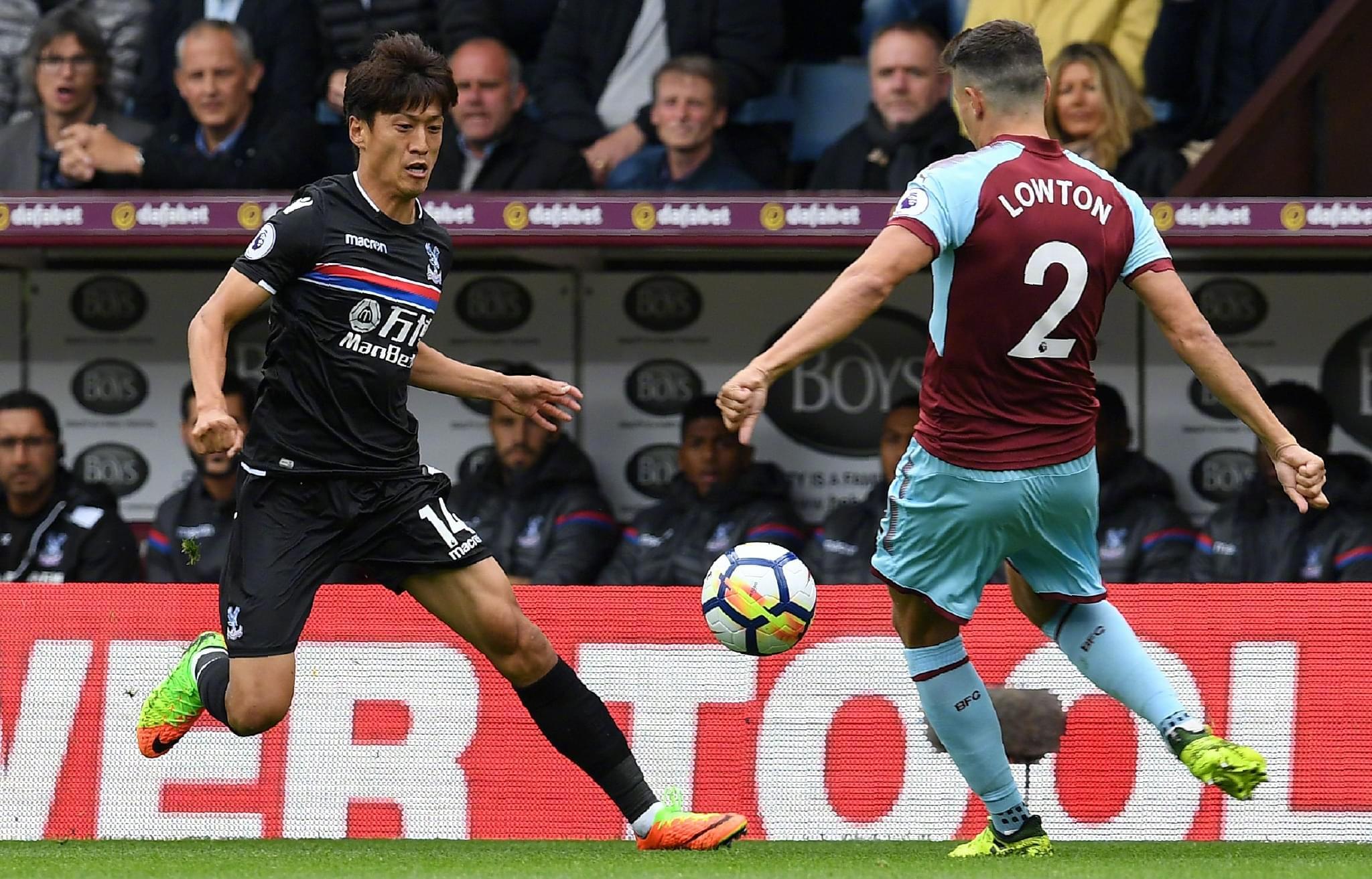 展现出了专 展现出了专